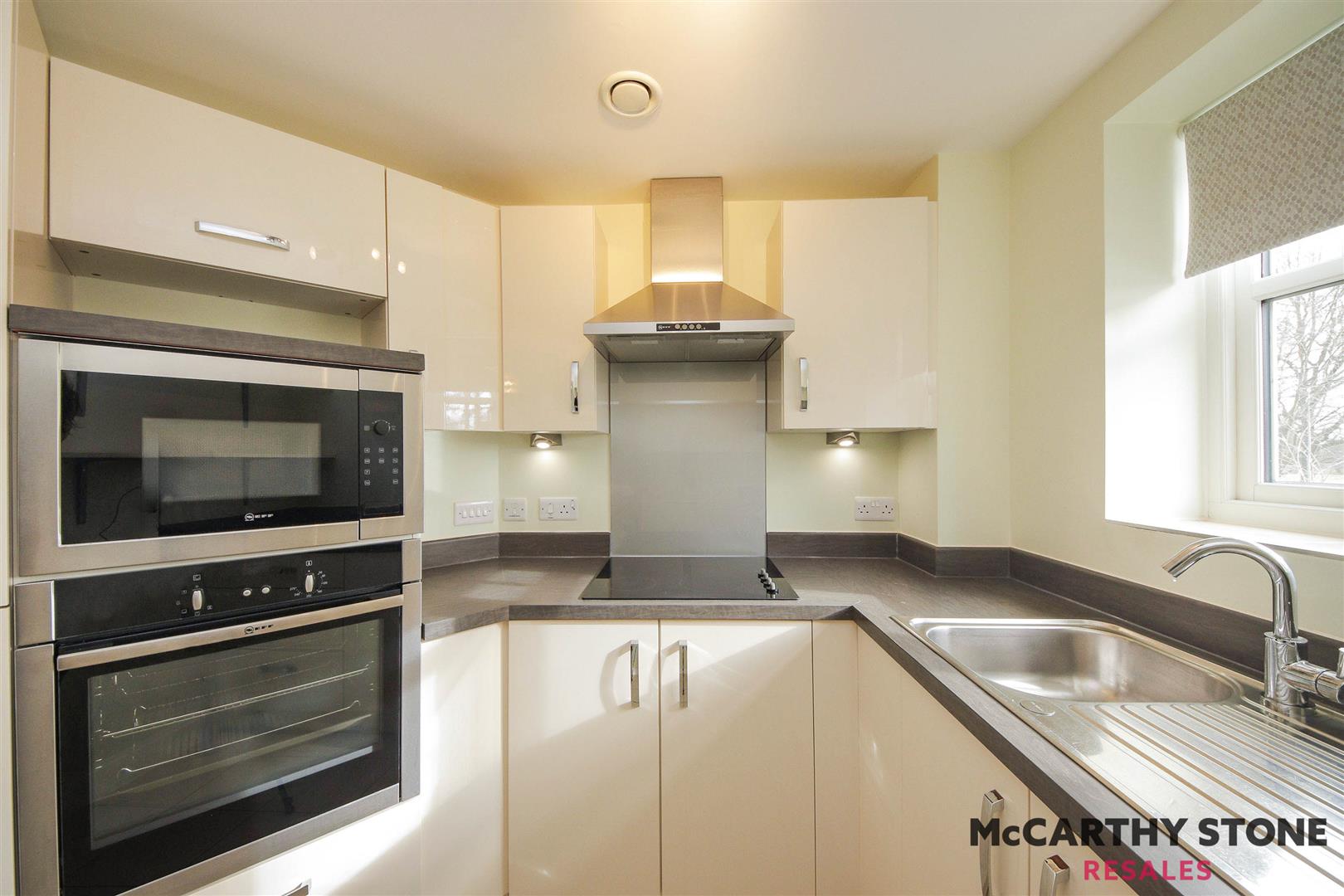 Brueton Place, 218 - 220 Blossomfield Road, Solihull, West Midlands, B91 1PT