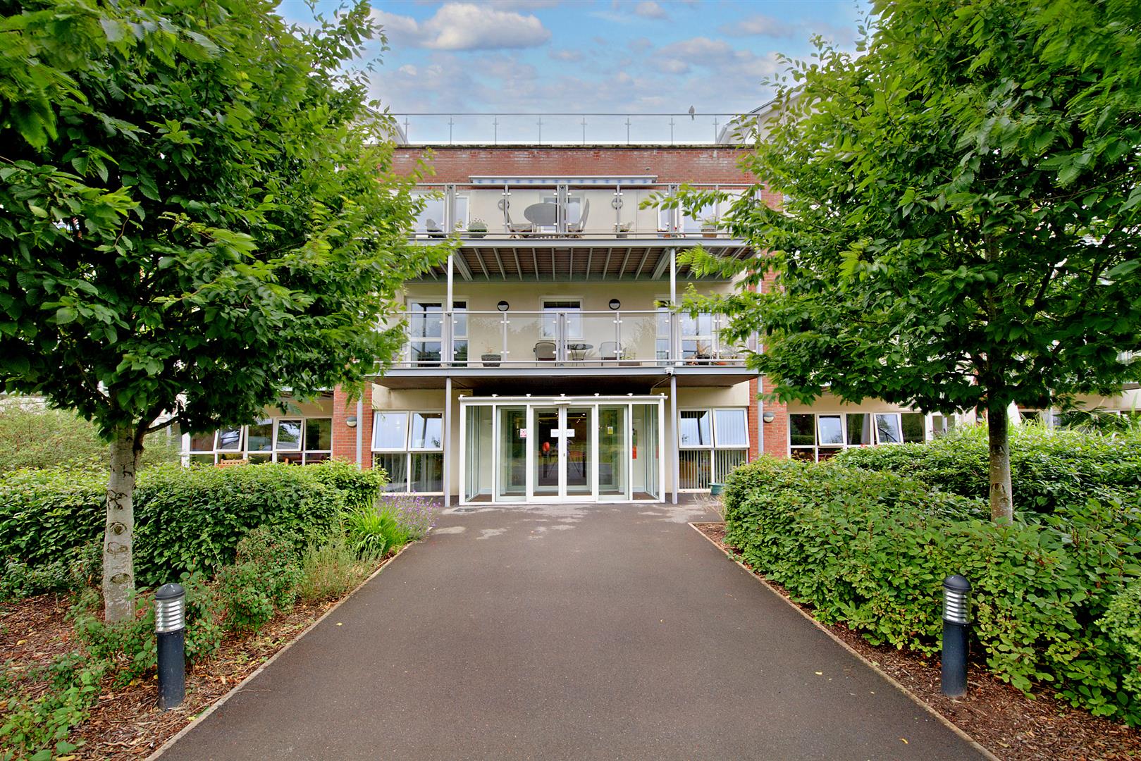 Ellisfields Court, Mount St, Taunton, TA1 3SS