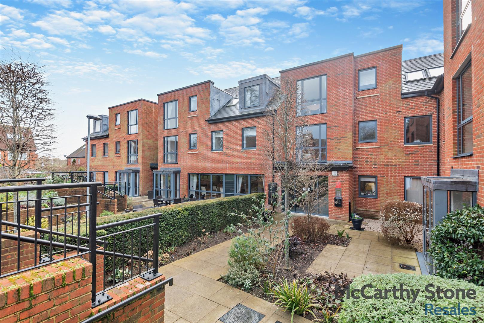 Turner House, St. Margarets Way Midhurst, GU29 9FU