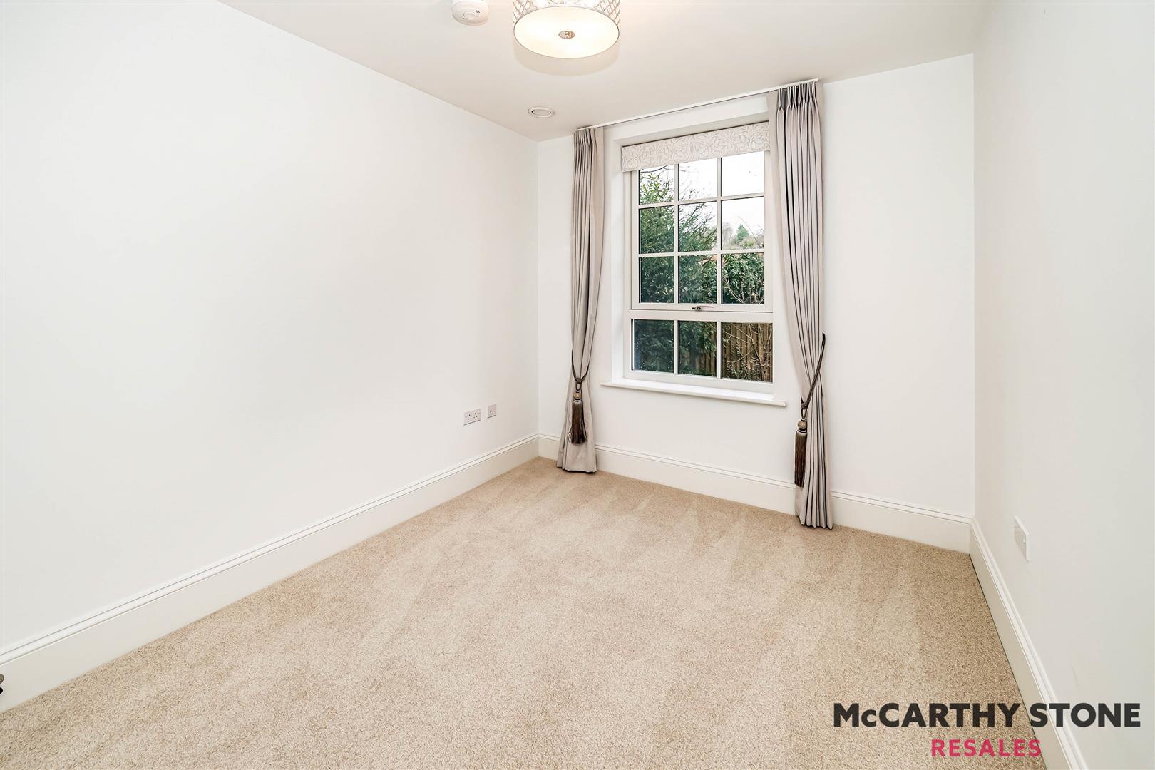 The Cloisters, High Street, Great Missenden, HP16 0AA