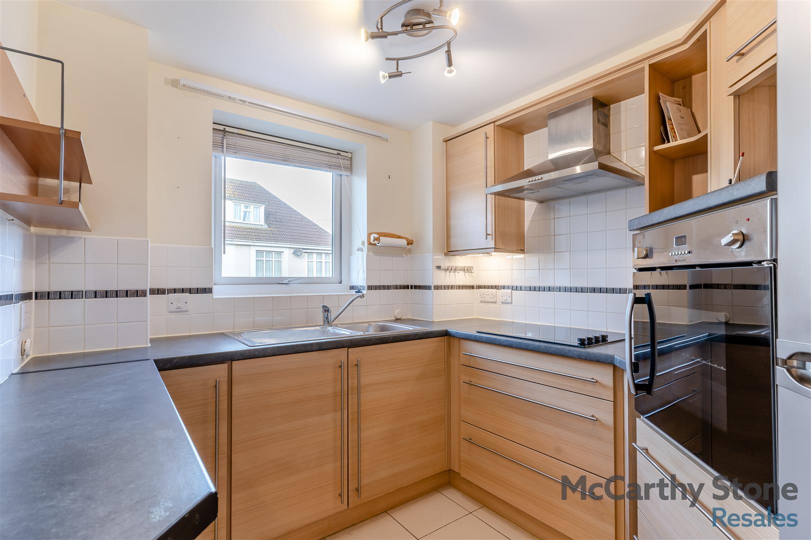 Middleton Court, Picton Avenue, Porthcawl CF36 3BF