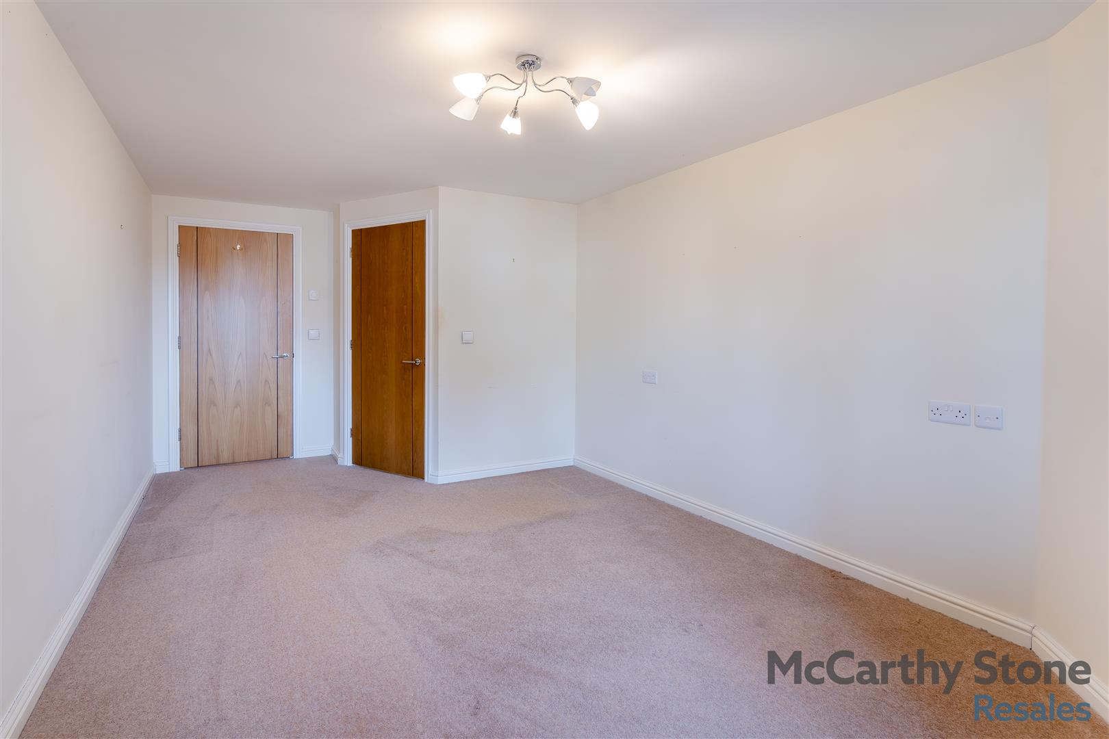 Middleton Court, Picton Avenue, Porthcawl CF36 3BF