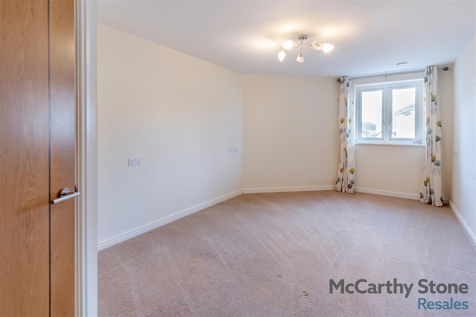 Middleton Court, Picton Avenue, Porthcawl CF36 3BF