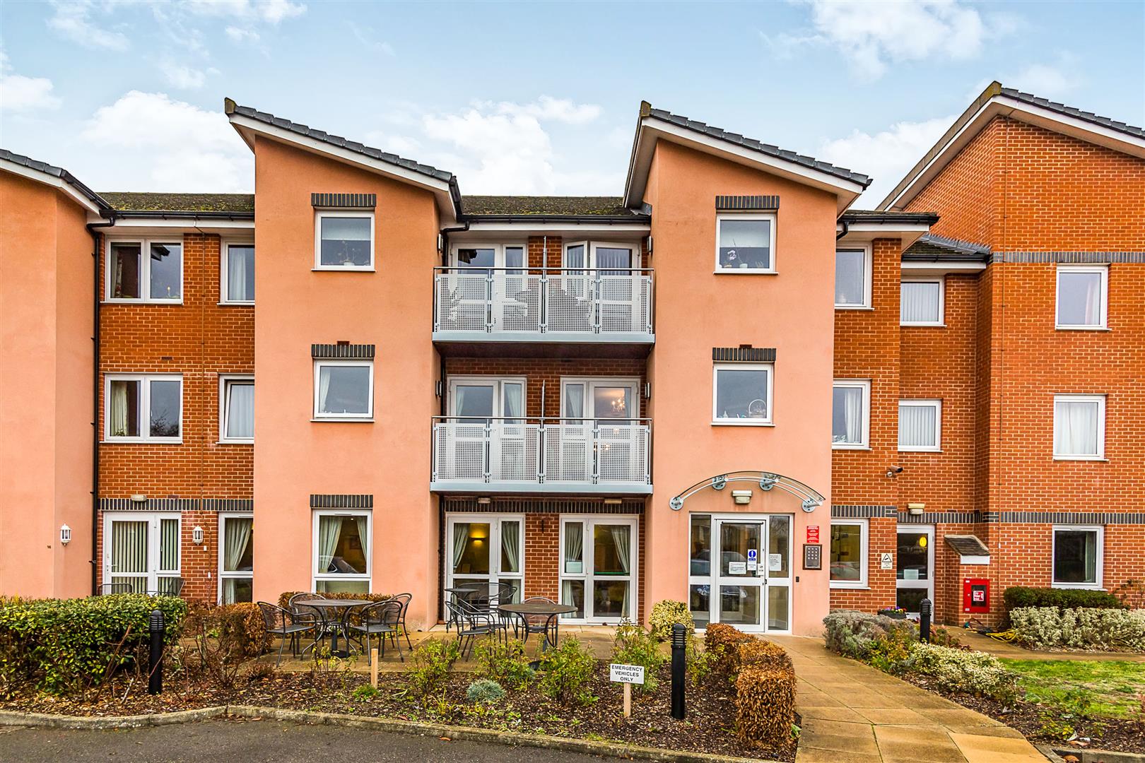 Benedict Court, Western Avenue, Newbury, RG14 1AR
