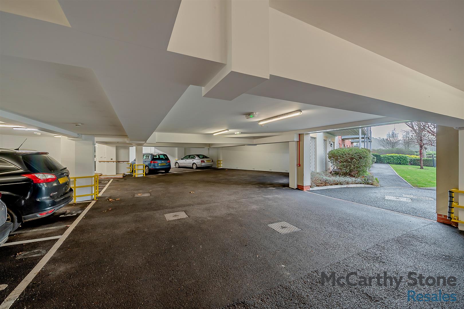 Ellisfields Court, Mount Street, Taunton
