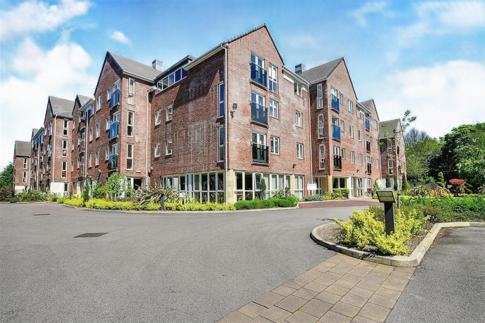 27 Dutton Court, Station Approach, Off Station Road, Cheadle Hulme, SK8 5BF