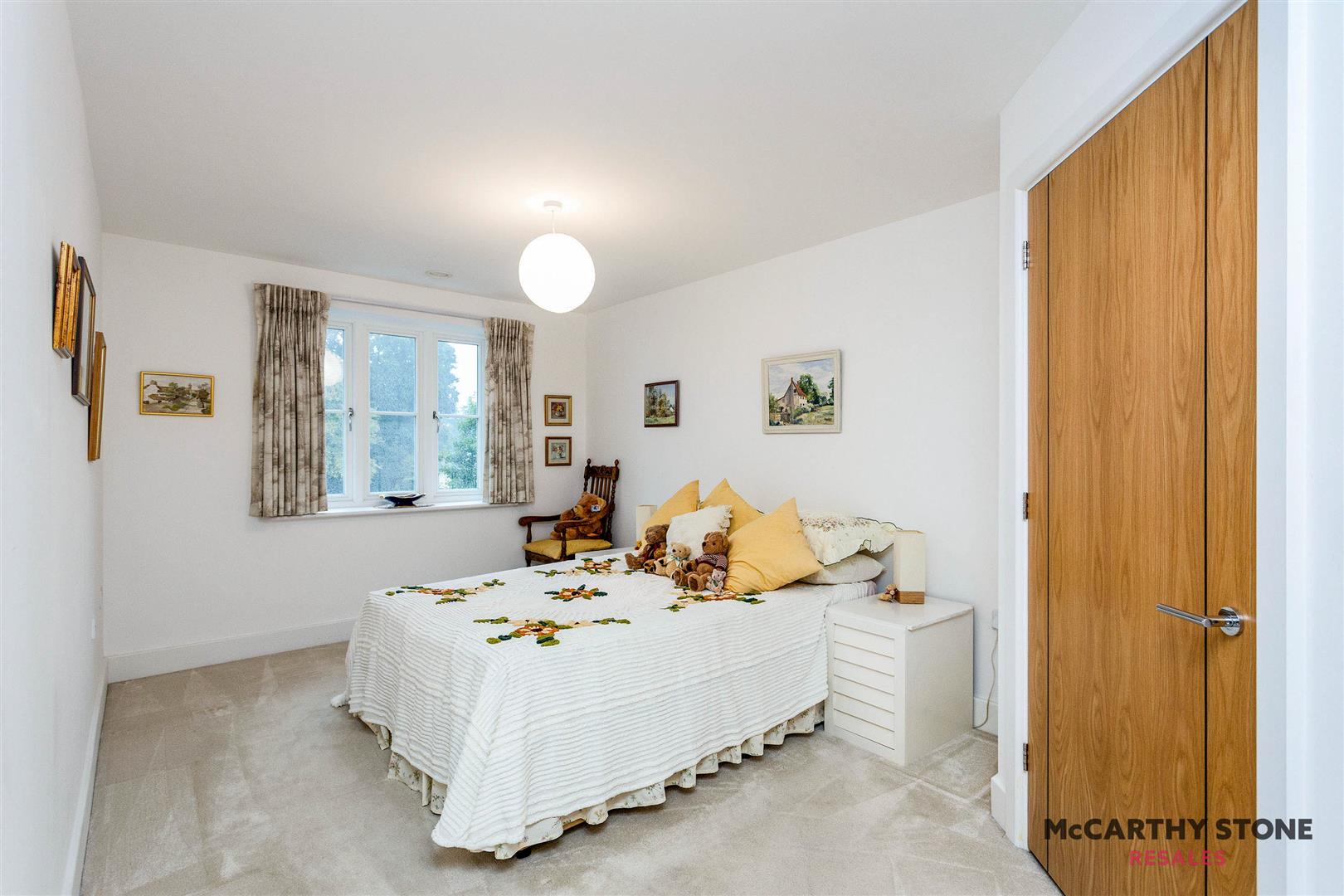 Horsley Place, High Street, Cranbrook, Kent, TN17 3DH