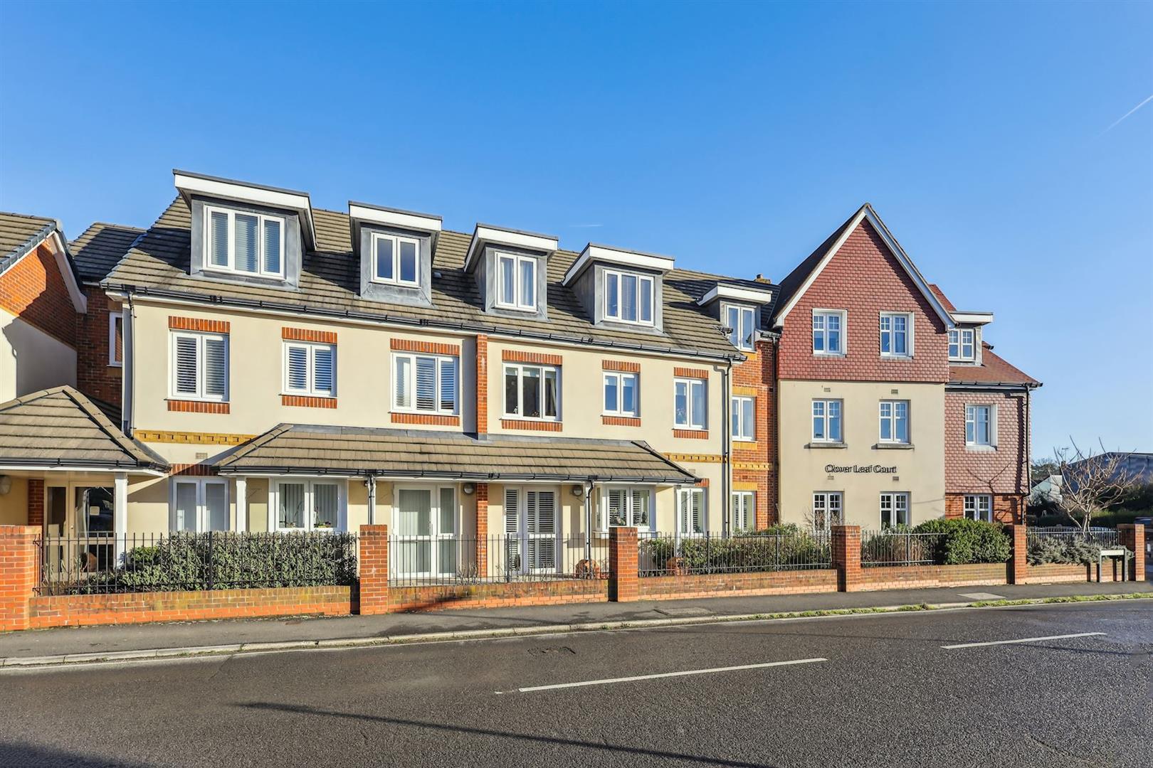 Clover Leaf Court, Ackender Road, Alton