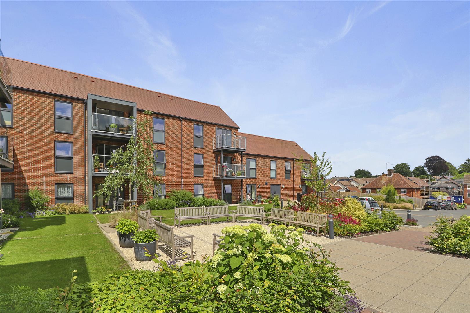 Wayfarer Place, The Dean, Alresford
