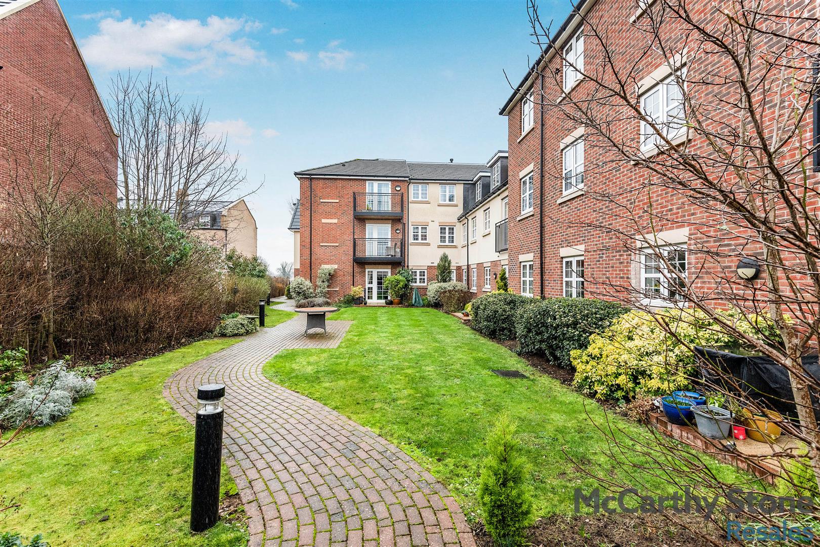 Parkland Place, Shortmead Street, Biggleswade, Bedfordshire, SG18 0RE