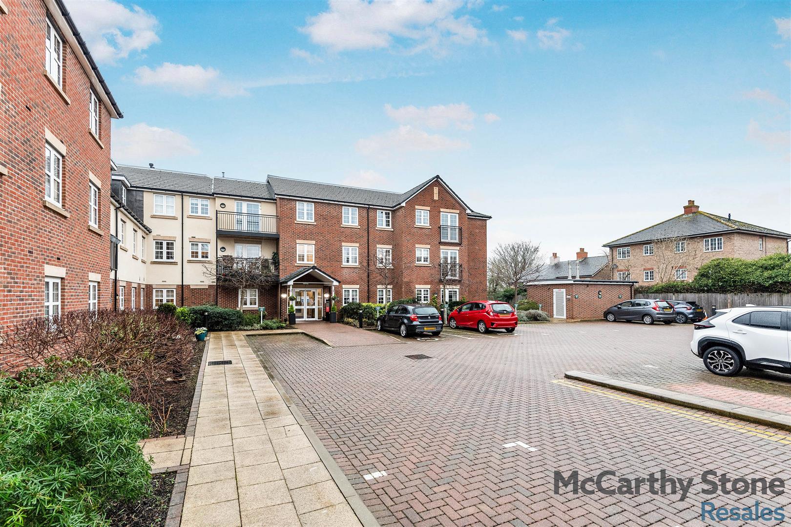 Parkland Place, Shortmead Street, Biggleswade, Bedfordshire, SG18 0RE