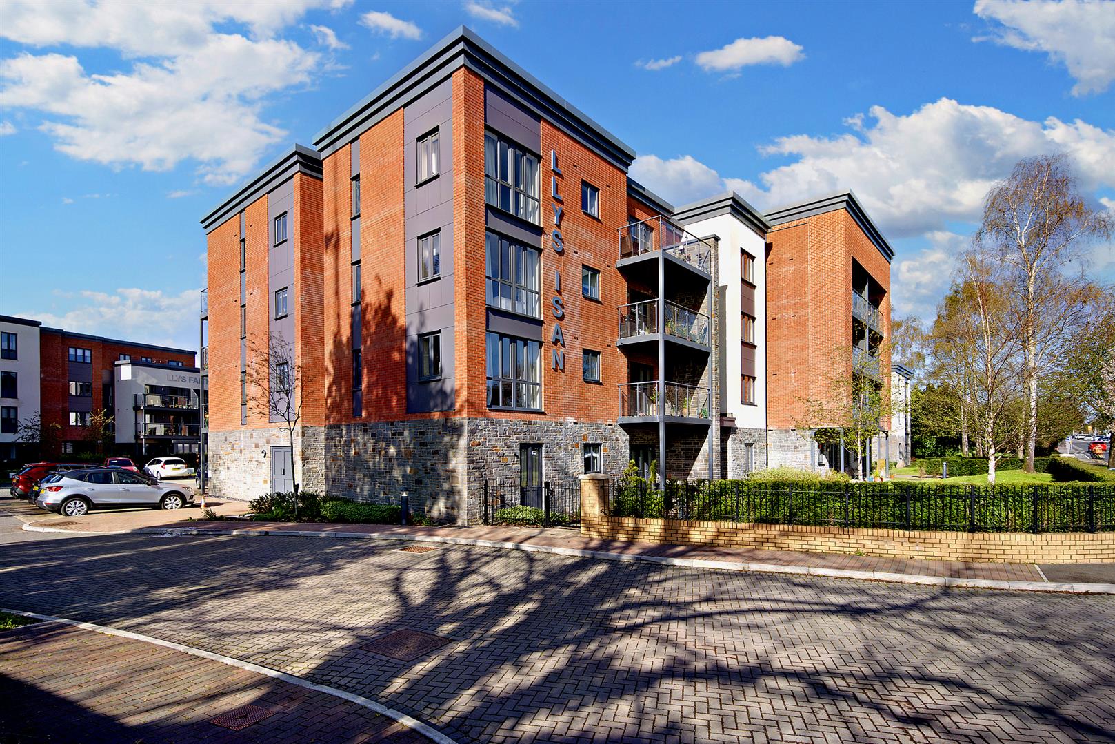 Llys Isan, Ilex Close, Llanishen, Cardiff, CF14 5DZ
