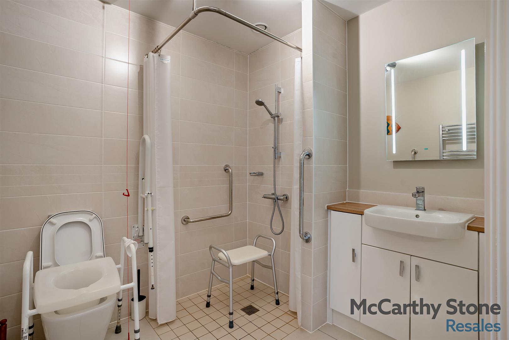 Llys Isan, Ilex Close, Llanishen, Cardiff, CF14 5DZ
