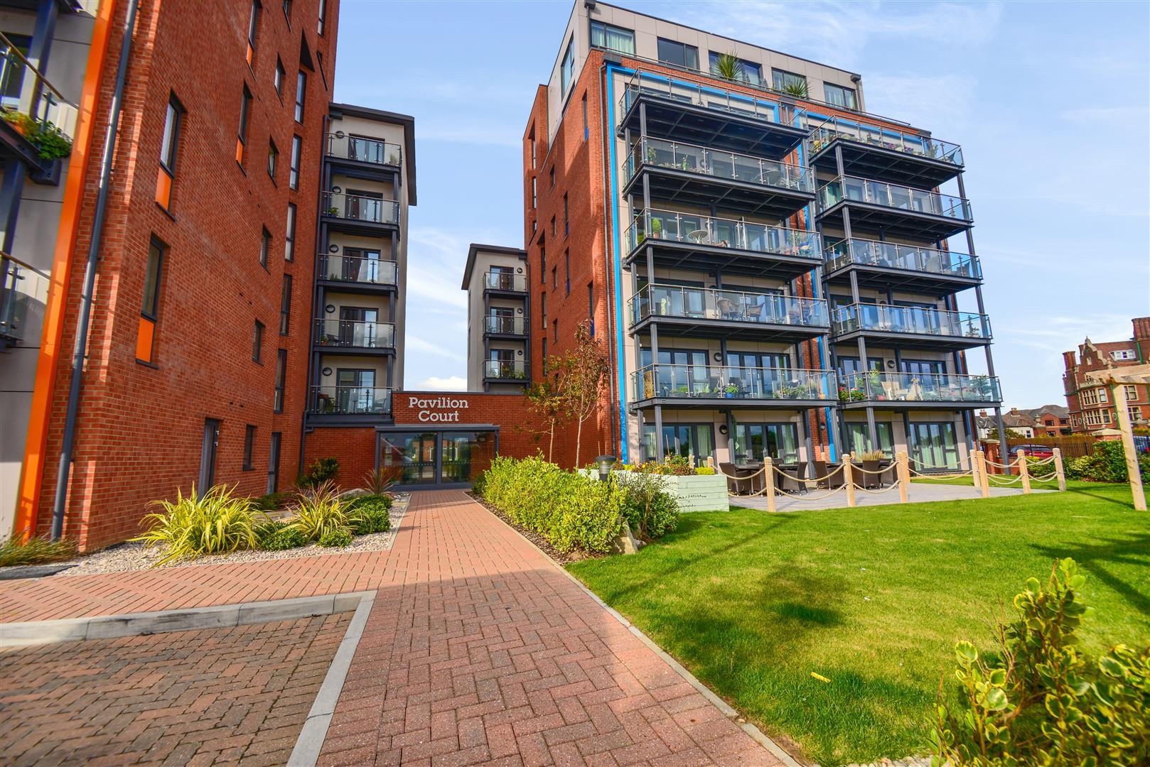 Pavilion Court, Hamilton Gardens, Felixstowe, IP11 7FA