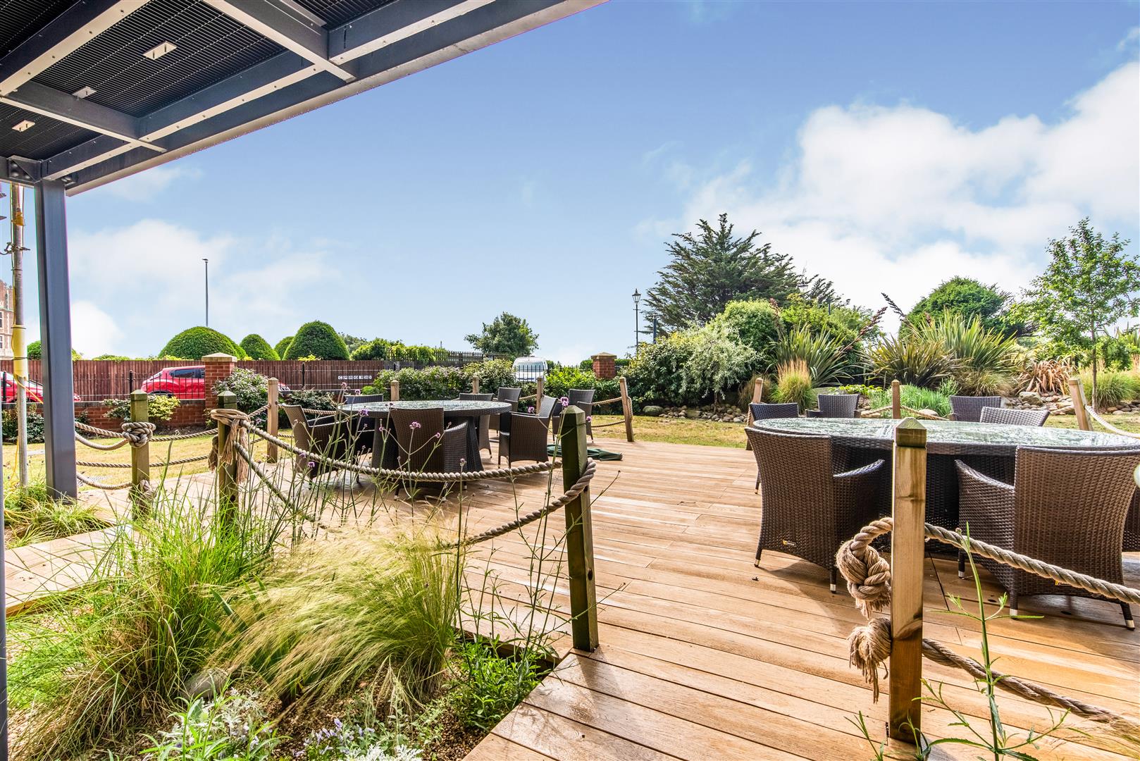 Pavilion Court, Hamilton Gardens, Felixstowe, IP11 7FA