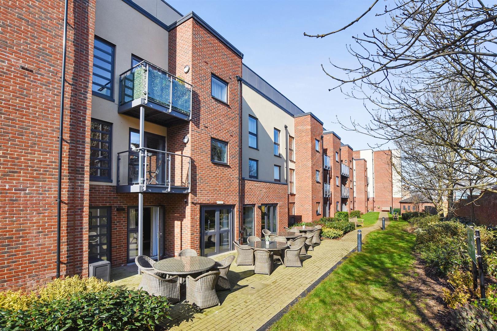 Sewardstone Road, Waltham Abbey