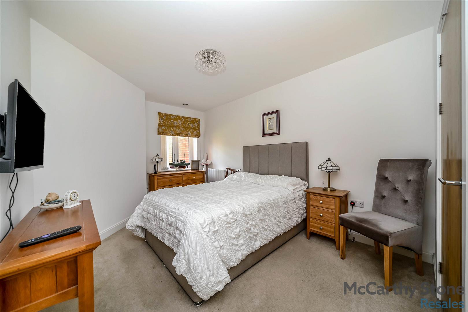 Miller Place, High View, Bedford, MK14 8EZ
