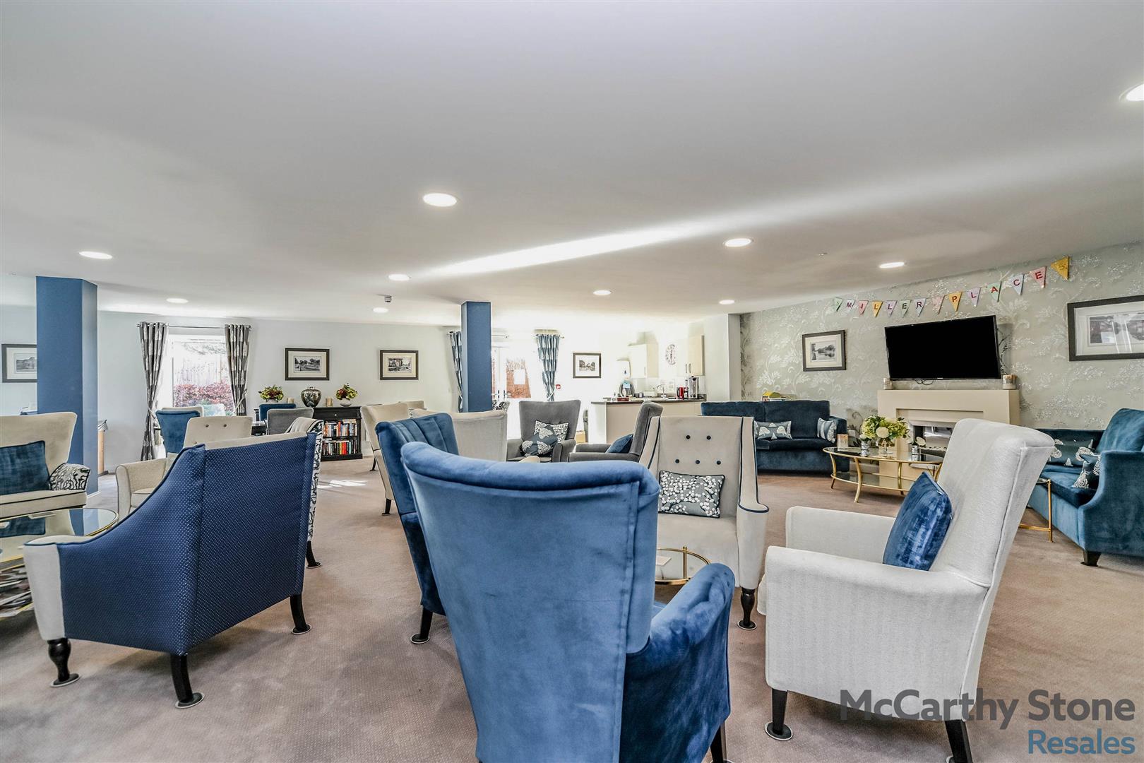 Miller Place, High View, Bedford, MK14 8EZ
