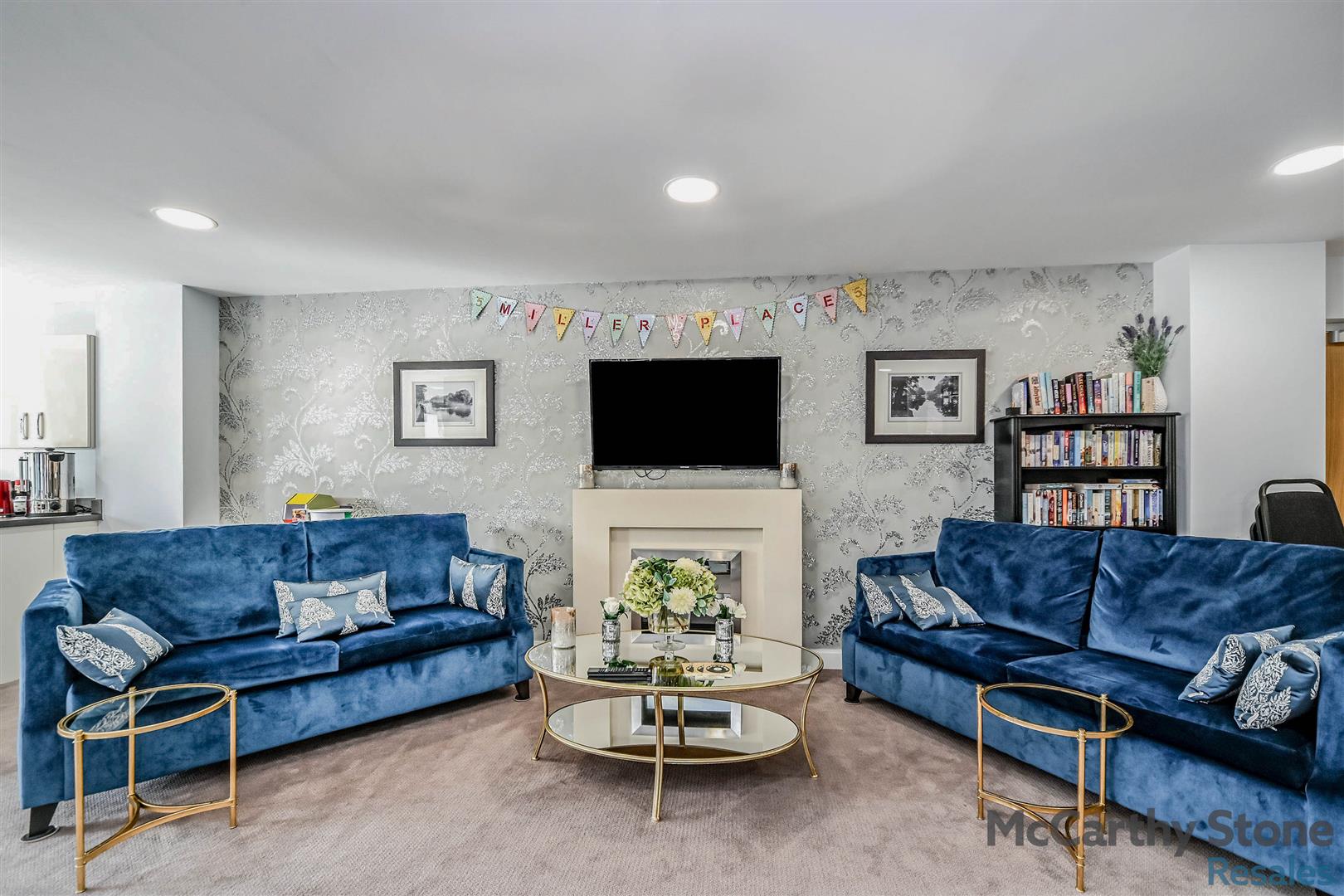 Miller Place, High View, Bedford, MK14 8EZ