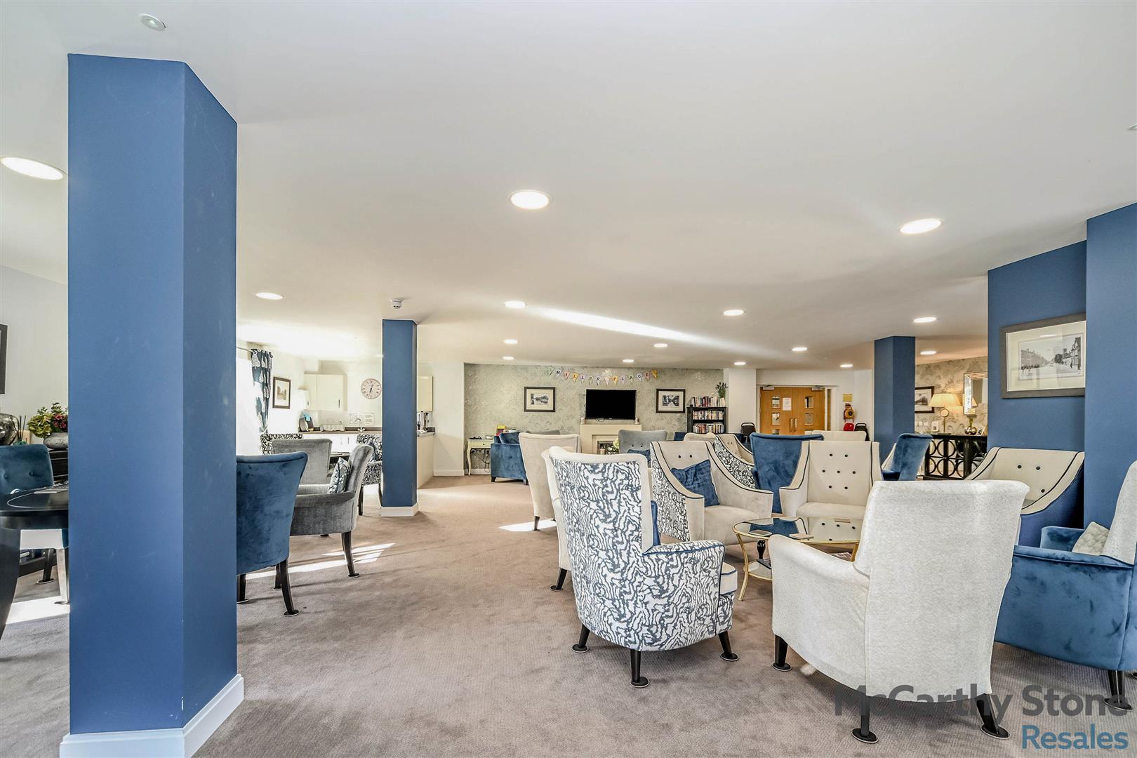 Miller Place, High View, Bedford, MK14 8EZ
