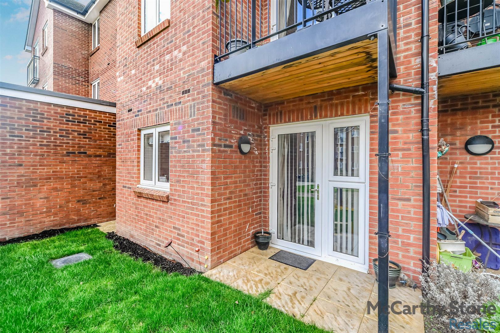 Miller Place, High View, Bedford, MK14 8EZ