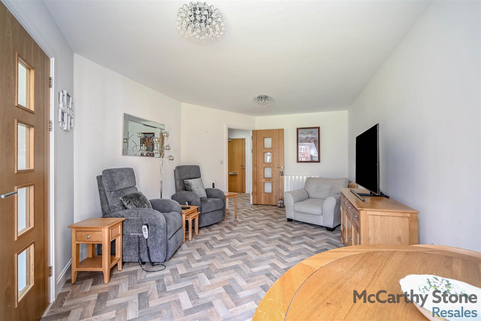 Miller Place, High View, Bedford, MK14 8EZ