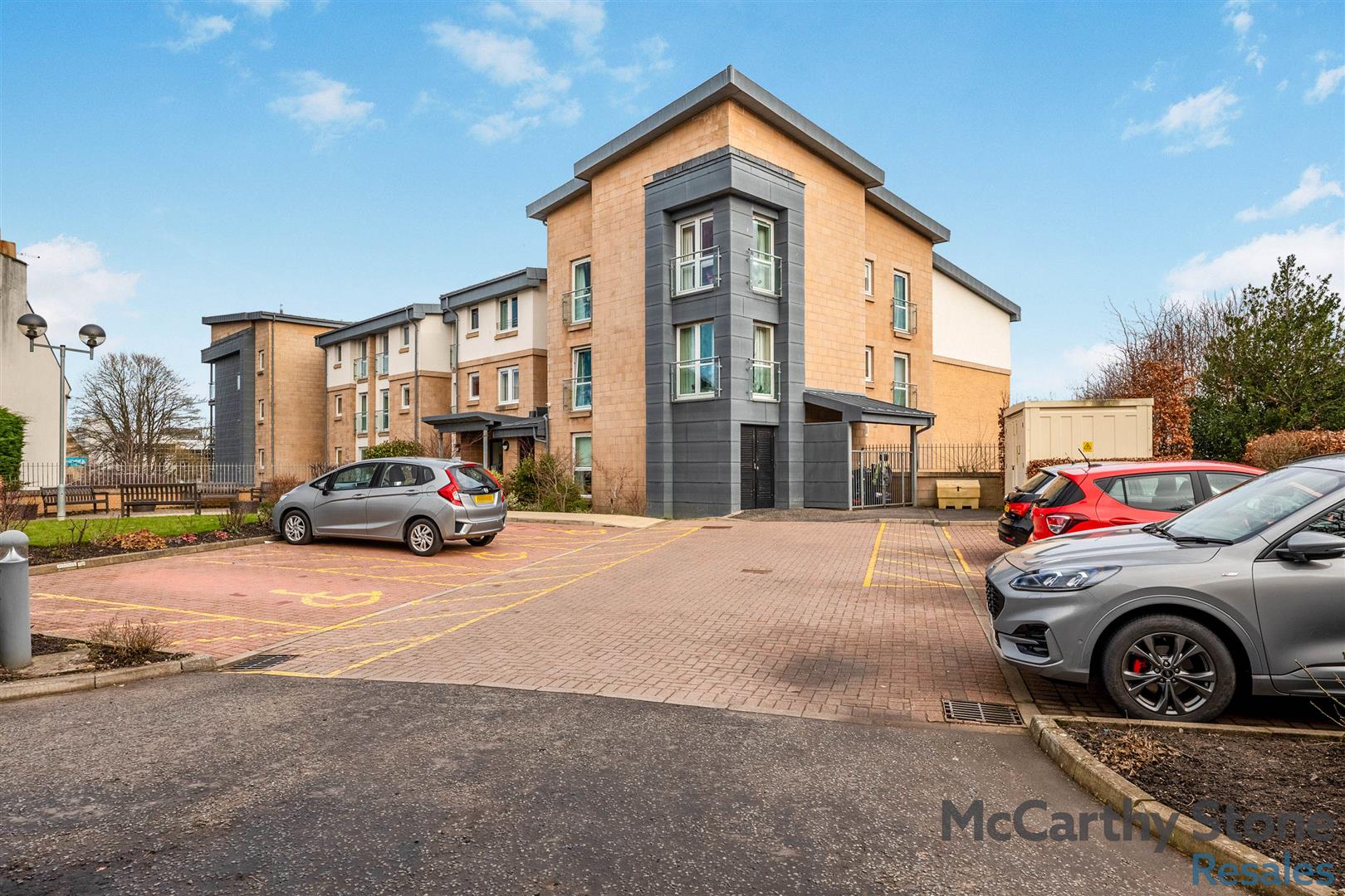 Lauder Court, Staneacre Park, Hamilton