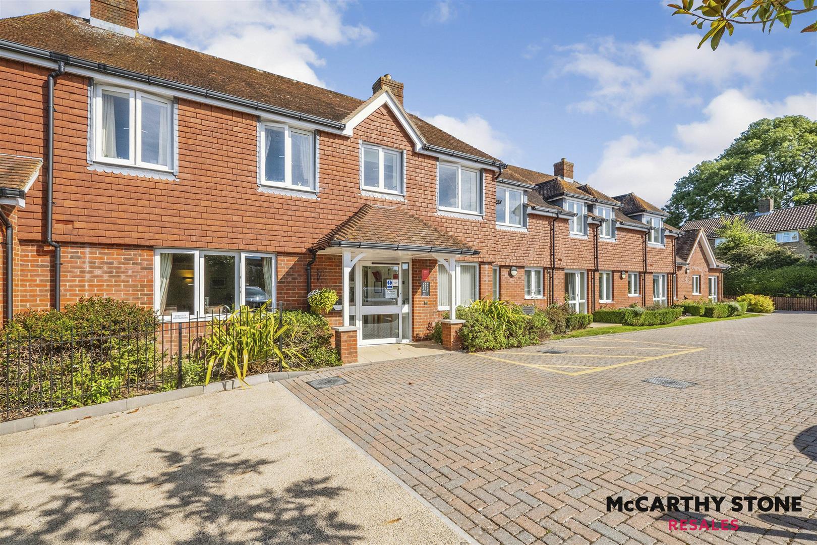 Morgan Court, Station Road, Petworth, West Sussex, GU28 0FE
