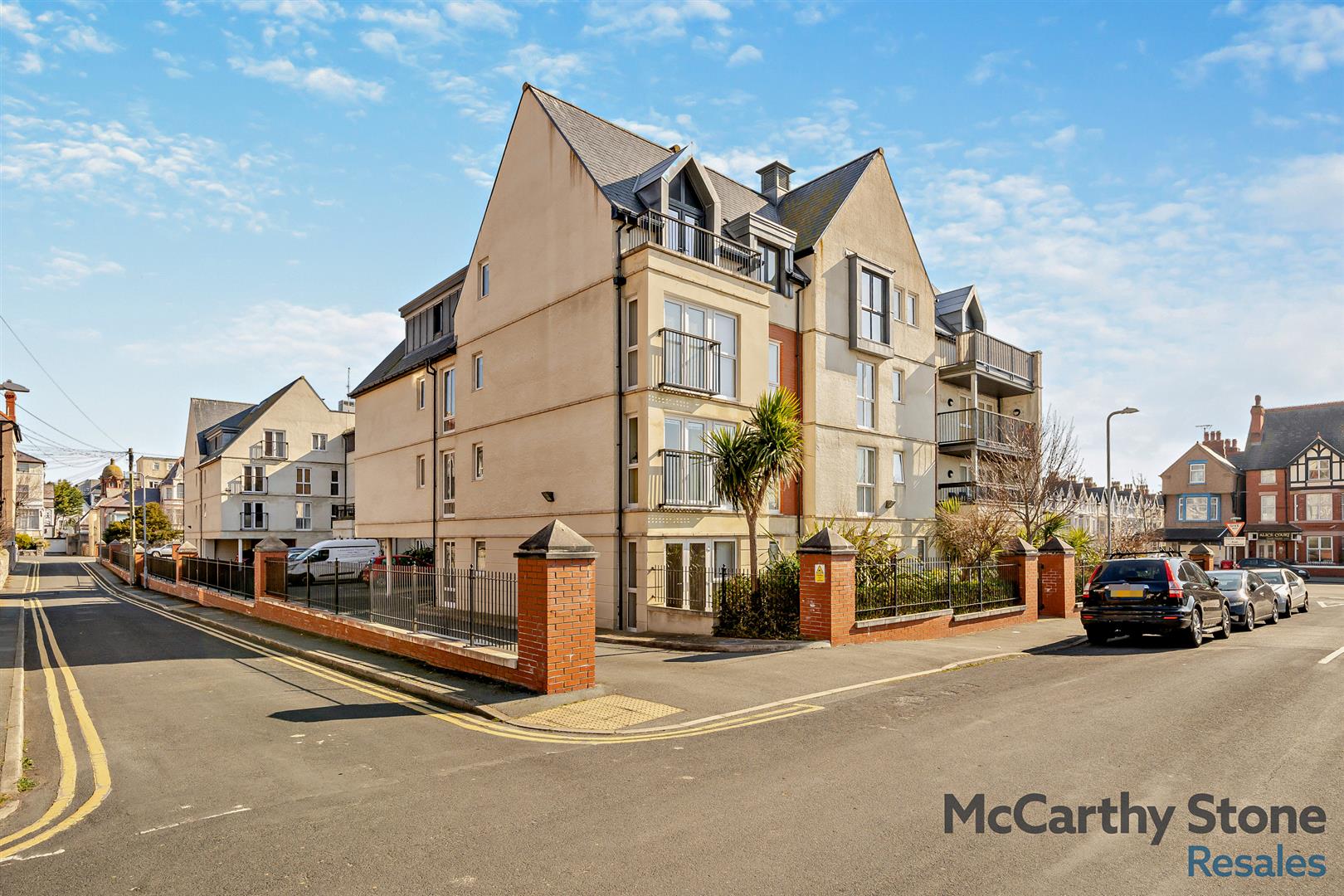 Cwrt Gloddaeth, Gloddaeth Street, Llandudno, Clwyd, LL30 2DP