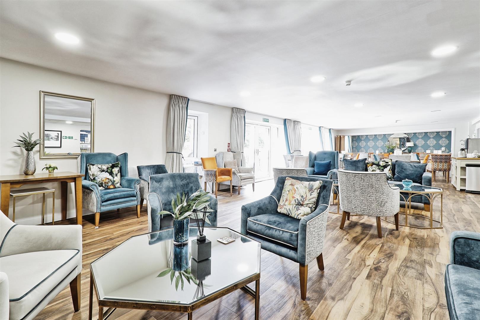 Miami House, Princes Road, Chelmsford, Essex, CM2 9GE