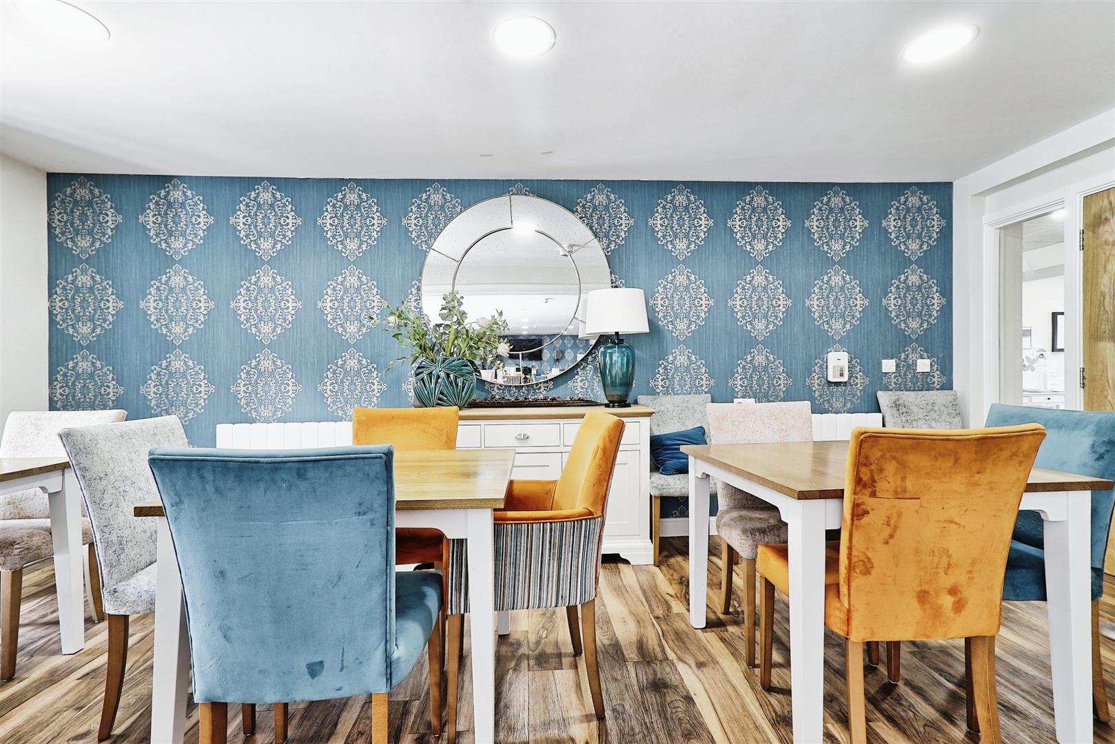 Miami House, Princes Road, Chelmsford, Essex, CM2 9GE
