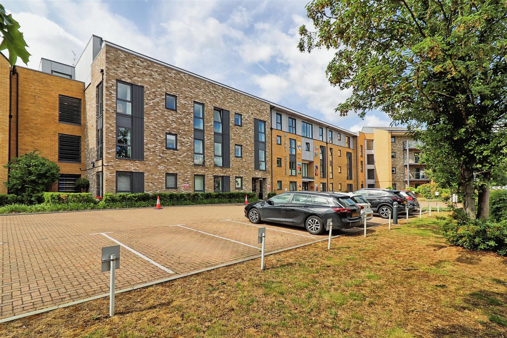 Miami House, Princes Road, Chelmsford, Essex, CM2 9GE