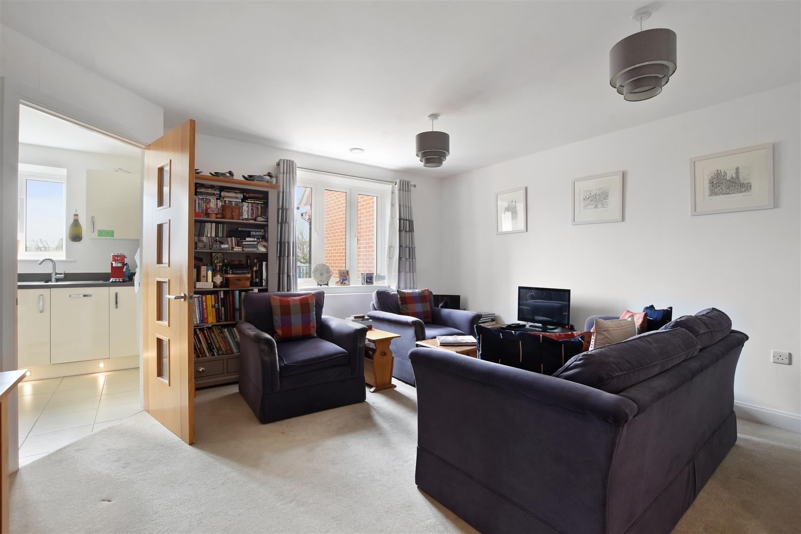 Mountbatten House, Hempstead Road, Hemel Hemp, HP3 0HE