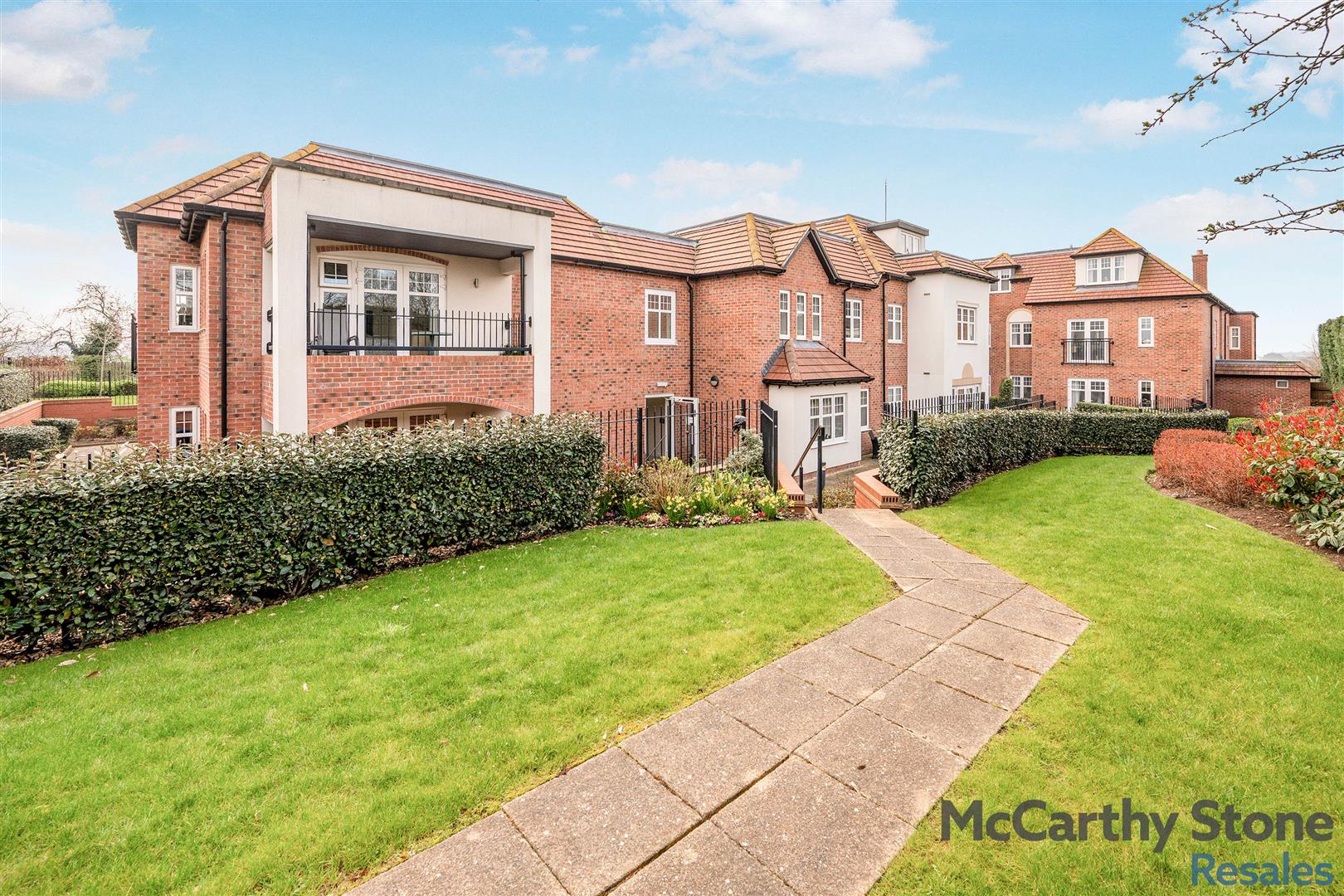 Orchard Gate, Banbury Road, Stratford-Upon-Avon, CV37 7HT