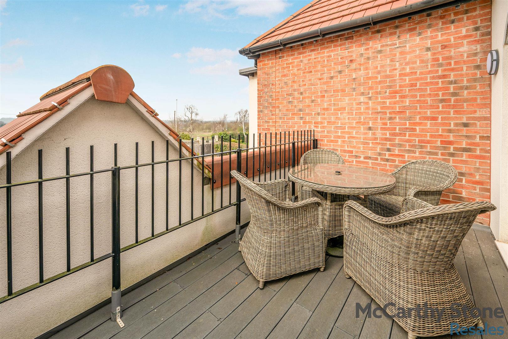 Orchard Gate, Banbury Road, Stratford-Upon-Avon, CV37 7HT