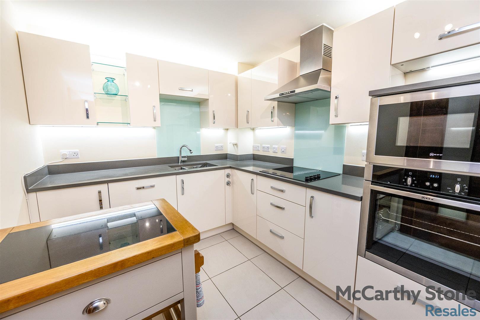 Orchard Gate, Banbury Road, Stratford-Upon-Avon, CV37 7HT