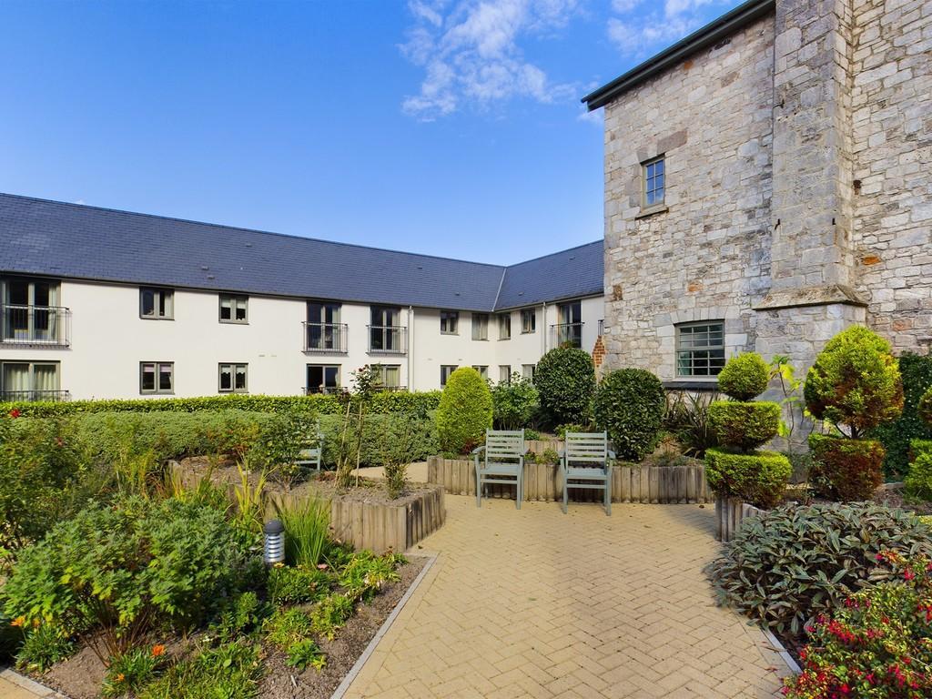 Stover Court, East Street, Newton Abbot