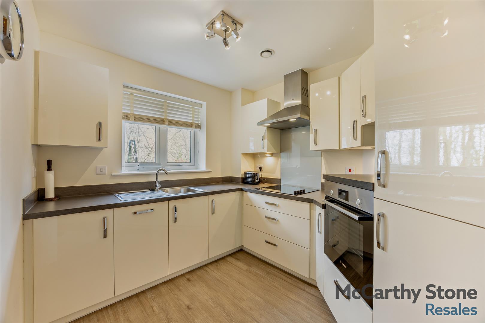 Shackleton Place, Devizes, Wiltshire, SN10 2GZ