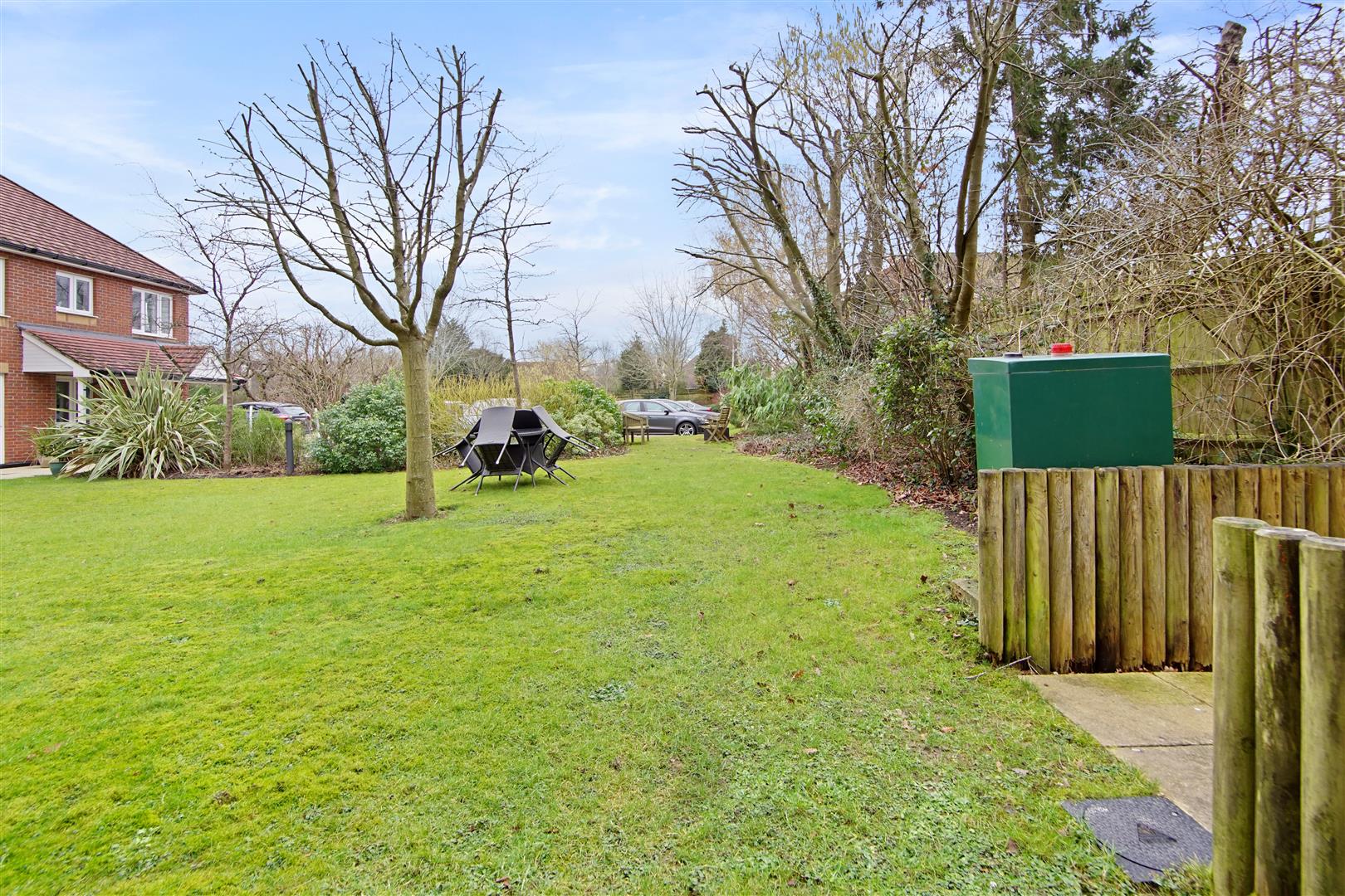 Eadhelm Court, Penlee Close, Edenbridge