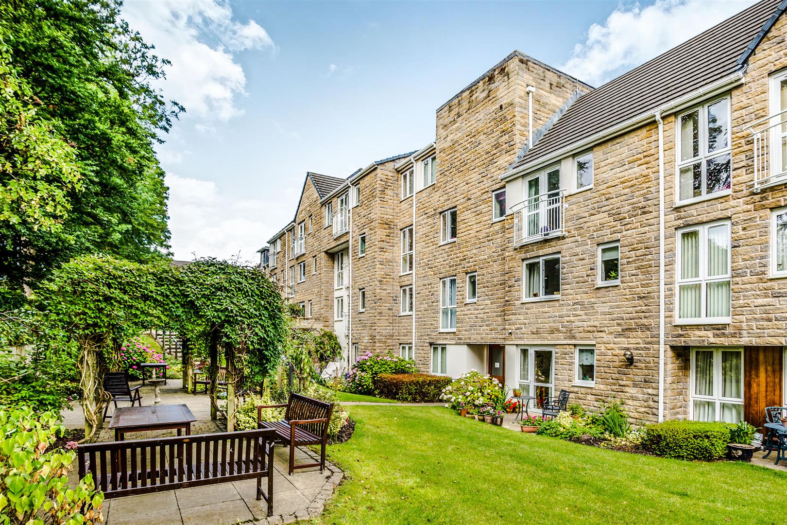 Sykes Court, St. Stephens Fold, Huddersfield, HD3 3SD