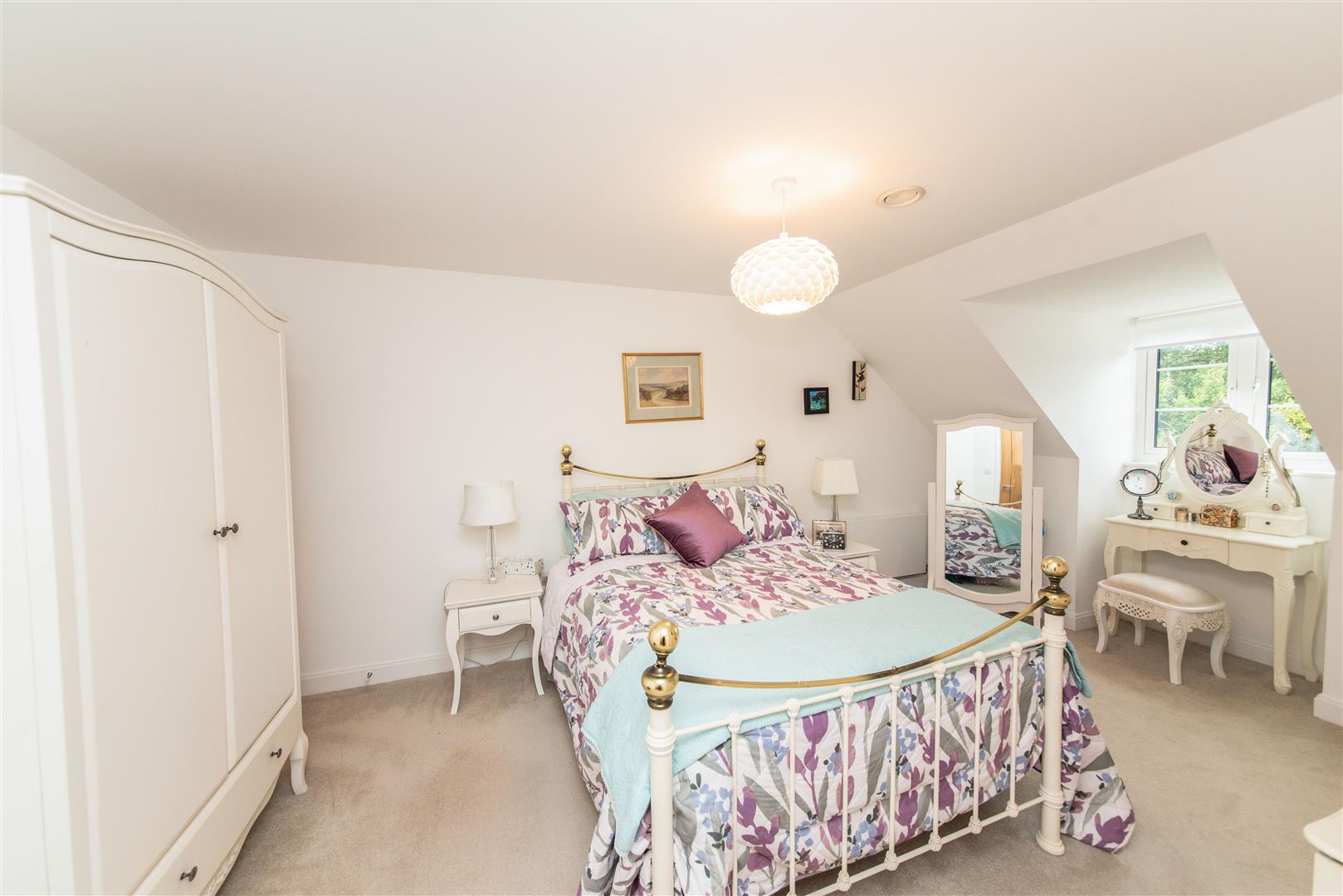 Mountbatton House, Hempstead Road, Hemel Hemp, HP3 0HE