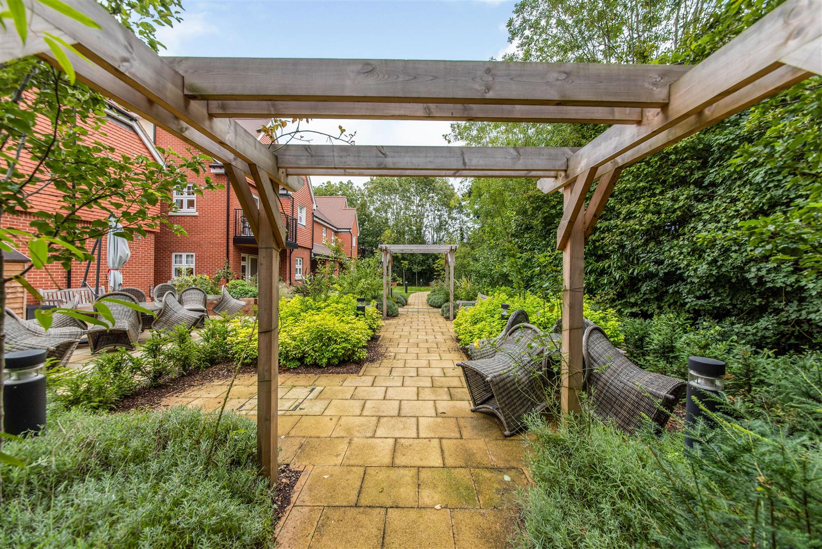 Mountbatton House, Hempstead Road, Hemel Hemp, HP3 0HE