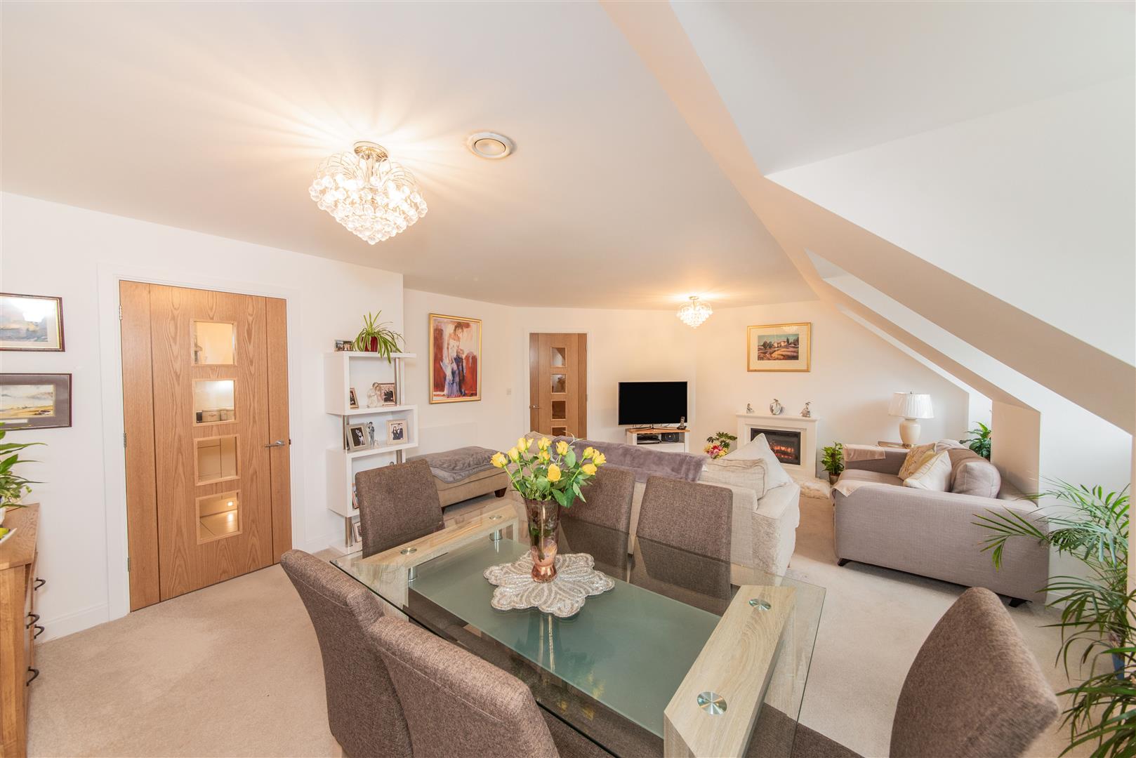 Mountbatton House, Hempstead Road, Hemel Hemp, HP3 0HE