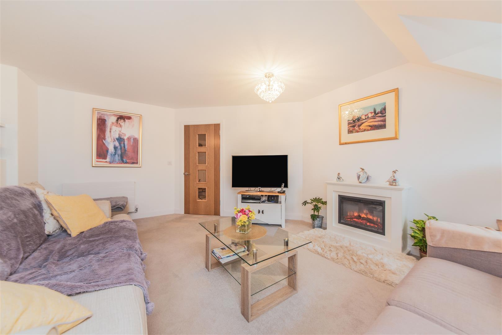 Mountbatton House, Hempstead Road, Hemel Hemp, HP3 0HE
