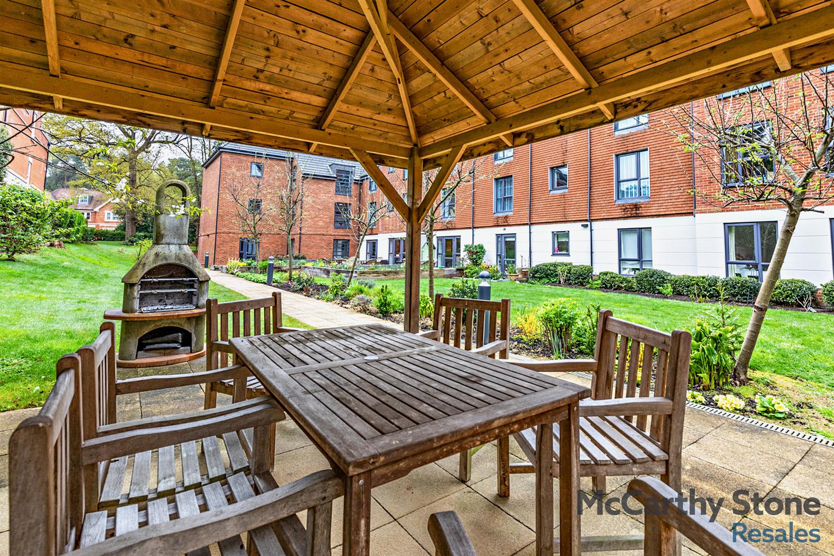 Dukes Ride, Crowthorne, Berkshire,