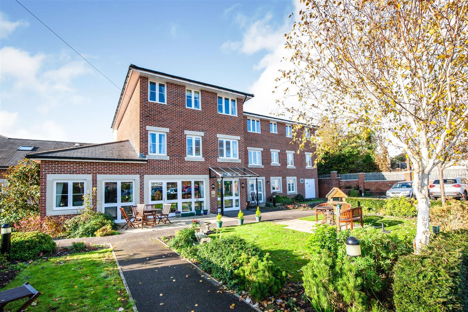 Imber Court, George Street, Warminster, BA12 8FY