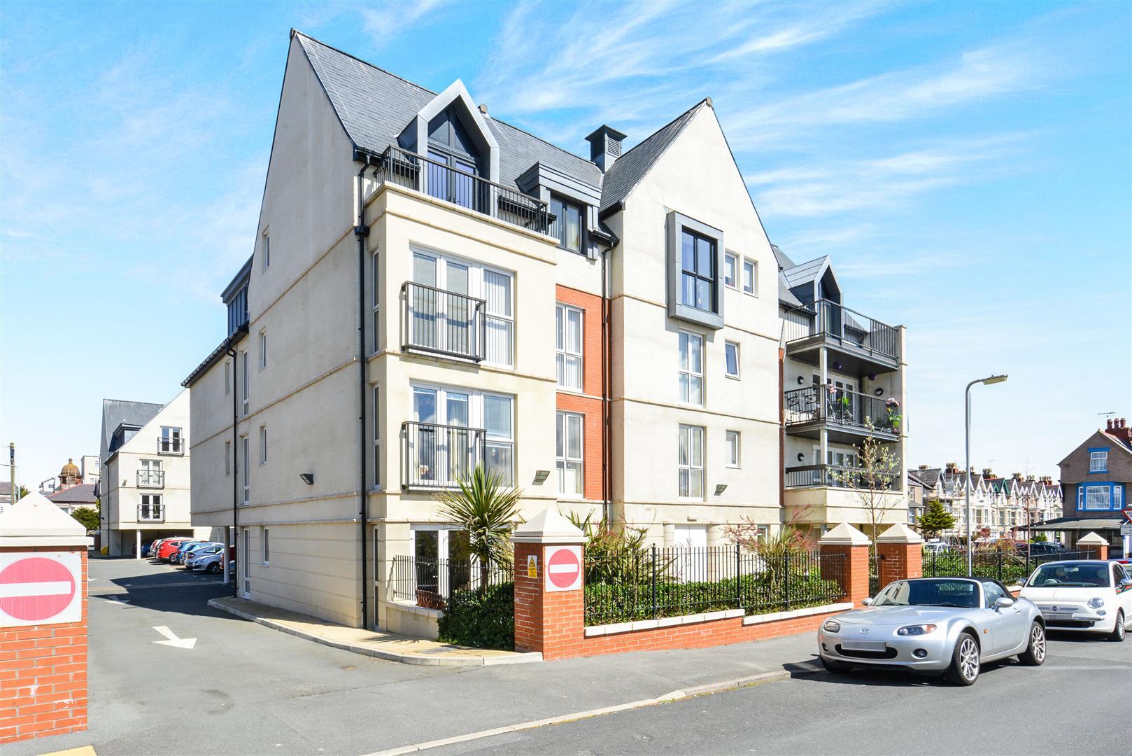 18 Cwrt Gloddaeth, Gloddaeth Street, Llandudno