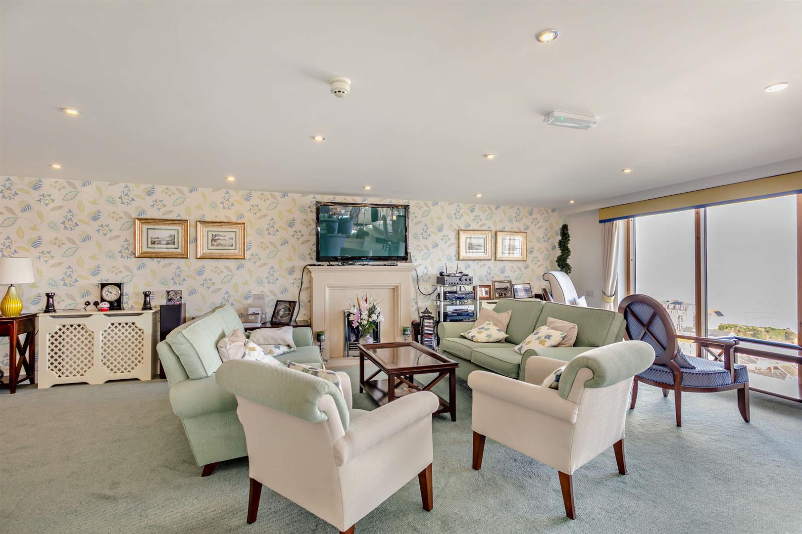 11 Lantern Court, Hillsborough Road, Ilfracombe