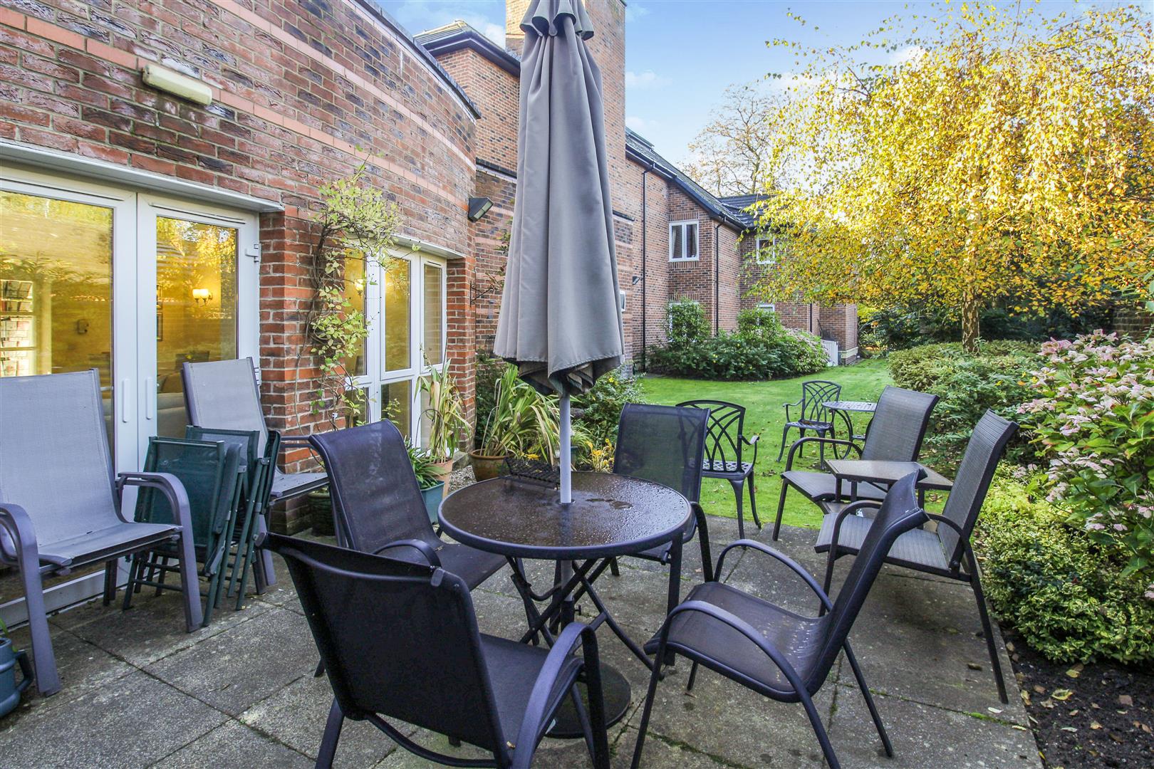 Michael Court, Oakfield, Sale