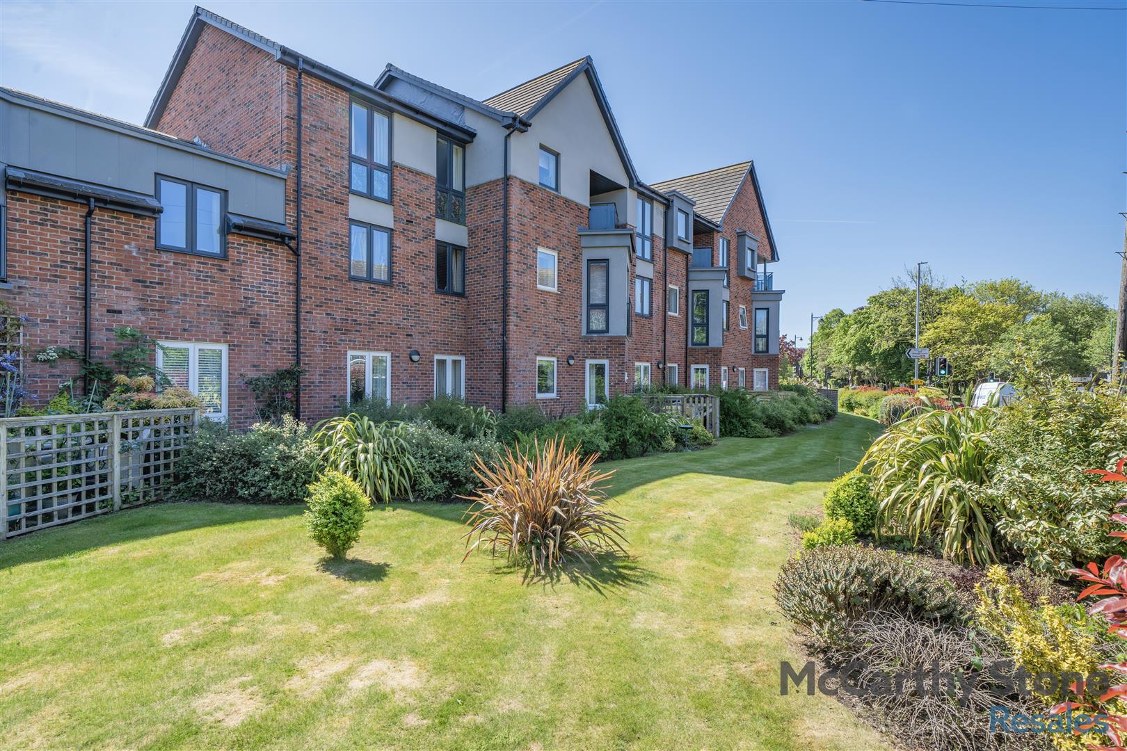 Crocus Court, Station Road, Poulton-Le-Fylde, FY6 7XJ